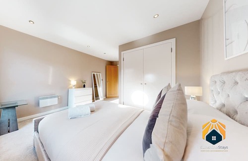 Penarth Wohnung | Fantastic 3 Bed Apartment - 55" TV - WiFi