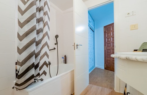 Mezquitilla Wohnung | Cubo's Estudio Pepa Luna Algarrobo Beach / air conditioning / community pool / close to beach