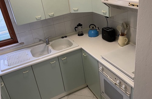 Bisenti Wohnung | Central Bisenti Escape with 55 square metre sunny Terrace and secure parking