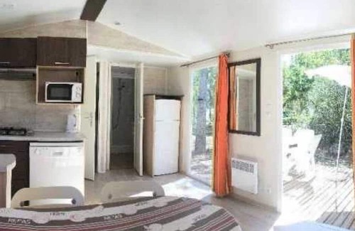 Canet-de-Salars Haus | Camping 4 étoiles - Parc aquatique - eeeahe