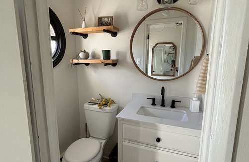 South Gate Haus | 10 Minutes from BWI Airport - Cozy, Aesthetic Home, kid-friendly!