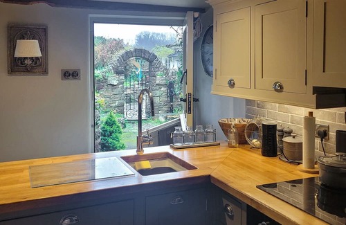 Stoke Gabriel Hütte | 1 bedroom accommodation in Stoke Gabriel, near Totnes