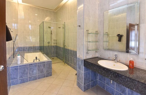 Ampang Wohnung | A Chic & Spacious 5BR Unit in Ampang, FREE Parking