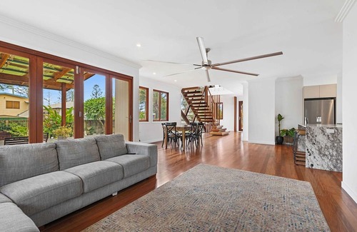 Sandgate Wohnung | "Sandgate Hideway" - Sandgate Q 4017