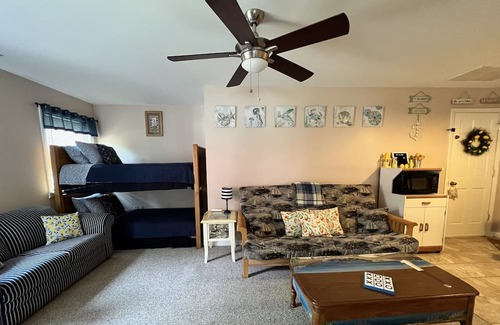 Bayville Haus | Barnegat Bay Getaway