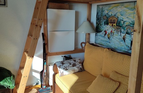 Allevard Wohnung | Studio Apartment 'Clos Des Gentianes' with Shared Pool