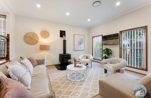 Wollongong Haus | Shell Cove Coastal Haven