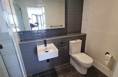Gungahlin Wohnung | A Pool, QB's, Views @ Gunghalin!