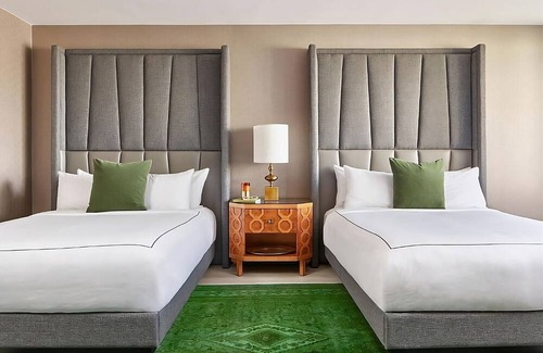 Logan Circle Haus | 2 Standard Two Queens at Viceroy Washington DC, Bring Your Pets, Onsite Pool!