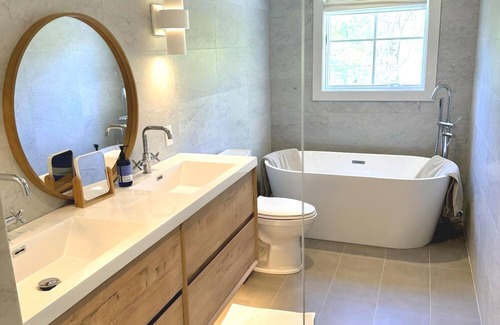 Quogue Haus | Quogue Newly Built 6BR 5.5BA Summer Escape