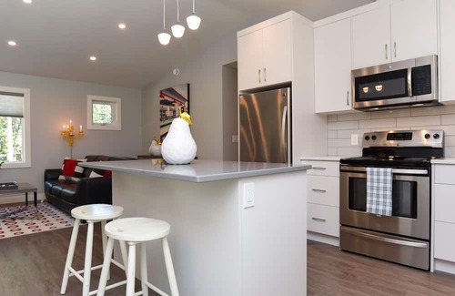Comox Haus | The Eagles Nest - just a 5 minute walk to the beach!