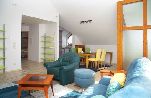 Bad Buchau Wohnung | Apartment 'Bauerngarten - 2' with Private Terrace, Private Garden and Wi-Fi