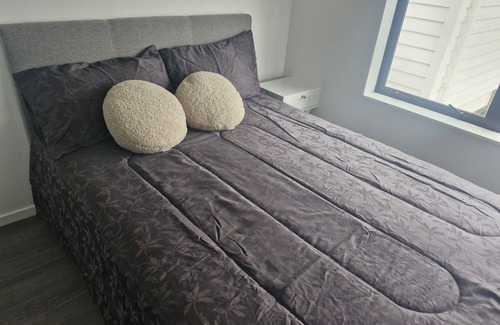 Papatoetoe Haus | Mini Mansion