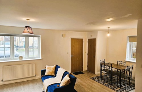 Basildon Haus | Impeccable 2-Bed House in Basildon