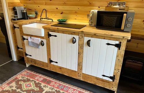 Enniskillen Kabine | Tranquil Cabin set in 300 acre private estate