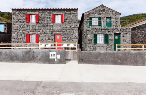 Pontas Negras Haus | Vacation Home "Casas Dos Vinagreiros - Isabel" with Sea View, Private Terraces & Wi-Fi
