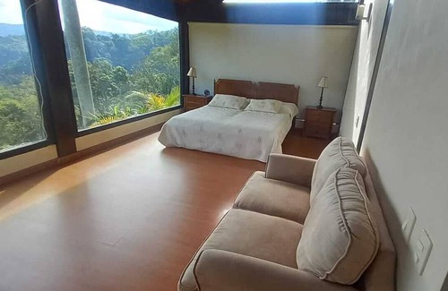 La Vega Haus | Finca de Descanso con Vista a las Montañas