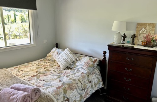 Tooma Sonstige | Snowy Mountain farm stay. Escape to the country, stay on a beautiful farm.