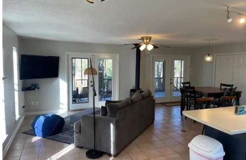 Neely Kabine | Cottage at Fairhope Bluff