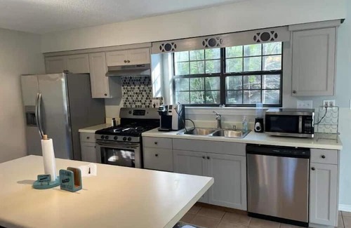 Neely Kabine | Cottage at Fairhope Bluff