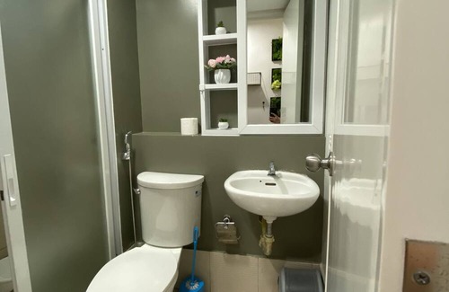 Tagaytay Eigentumswohnung | Studio unit - NA Suites at Pine Suites Tagaytay. Pet friendly!