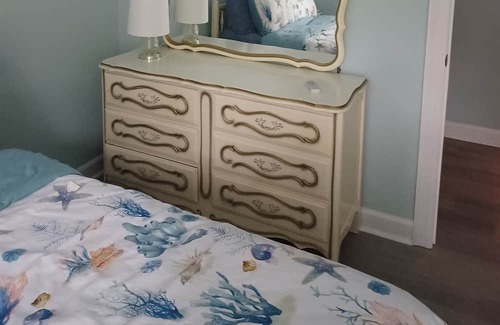 Pass Drury Haus | Sack Lunch! Come visit Dauphin Island where everyday is on Island time!