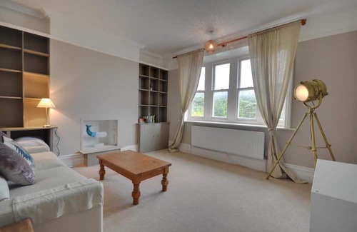 Westbourne Wohnung | BOURNECOAST: Maisonette with balcony and parking - close to the beach - FM8539