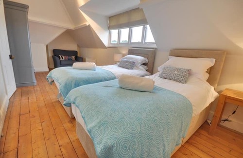 Westbourne Wohnung | BOURNECOAST: Maisonette with balcony and parking - close to the beach - FM8539