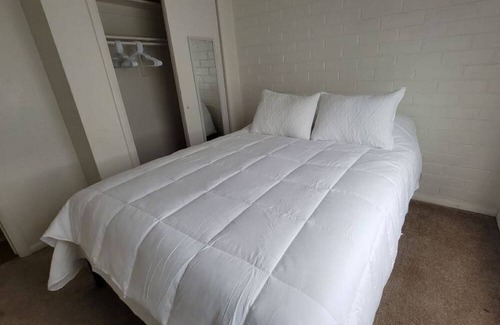 Wickenburg Haus | Welcome to Wickenburg. Clean home located less than a mile from downtown