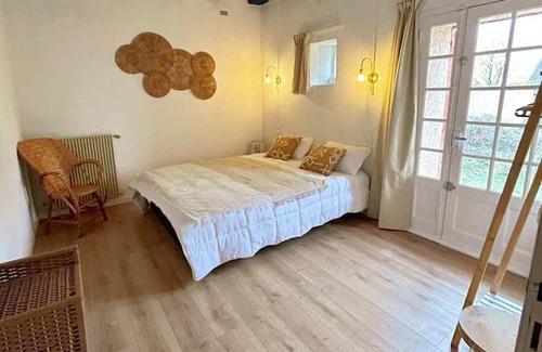 Thore-la-Rochette Hütte | Gite Thoré-la-Rochette, 5 bedrooms, 15 persons
