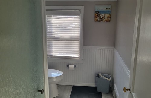 Wethersfield Haus | Nestled in a quiet safe neighborhood that's 2-minutes to I-91Intersate