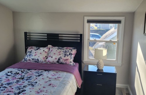 Wethersfield Haus | Nestled in a quiet safe neighborhood that's 2-minutes to I-91Intersate