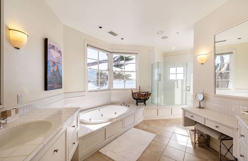 Carpinteria Haus | Stunning beachfront estate in the ultimate location in the Rincon Point!