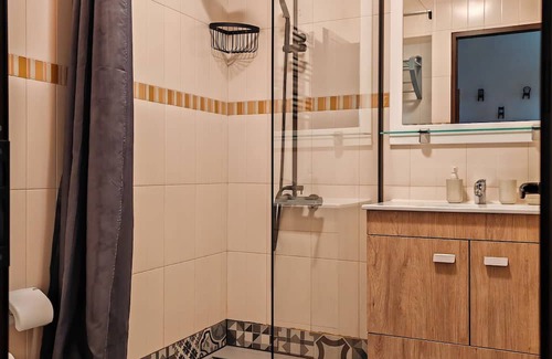 Patio Wohnung | Páteo Apartment - Pool, BBQ and Garden View