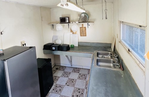 Onalaska Haus | Overlooking Lake Onalaska -- full-size bed + bath in nostalgic motel