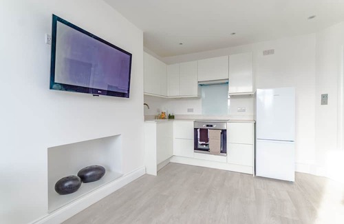 Broad Green Wohnung | Luxury apartment with workspace