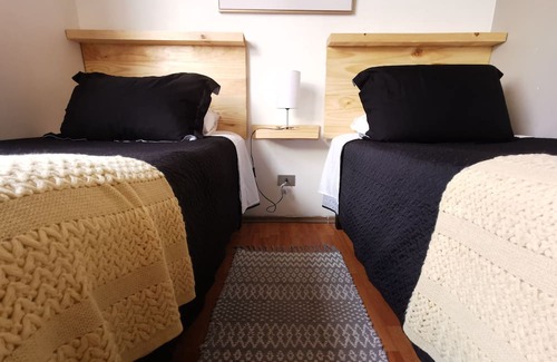 Antofagasta Wohnung | -alojamiento Completo- Wifi y Estacionamiento Gratis - 5 Huespedes