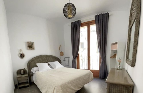 Tivissa Wohnung | Tranquilo, Acogedor y Rural "apartamento Monetze" con Wi-fi y Aire Acondicionado