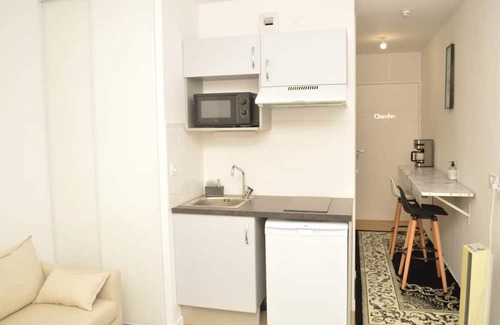 Bobigny Wohnung | Homerez - Amazing studio for 4 ppl. at Bobigny