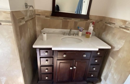 Selden Haus | Beautiful home with three private rooms for travel business people