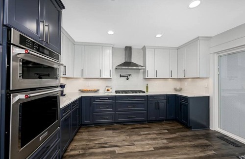 Silver Lake Eigentumswohnung | Luxury 2 bd Perfect for Traveling Professionals!