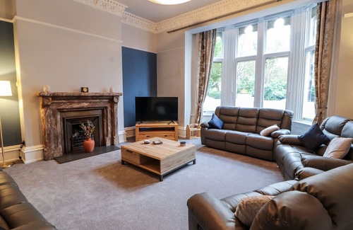 Carlisle Hütte | 22 CHATSWORTH SQUARE, family friendly, with hot tub in Carlisle