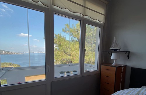 Adalar Wohnung | Cozy Sea View Apartment in Burgazada