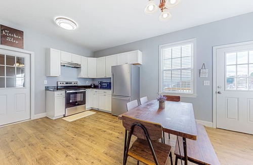 Jefferson City Haus | Modern dog-friendly home with enclosed yard, pool, grill, mtn views, W/D, & AC