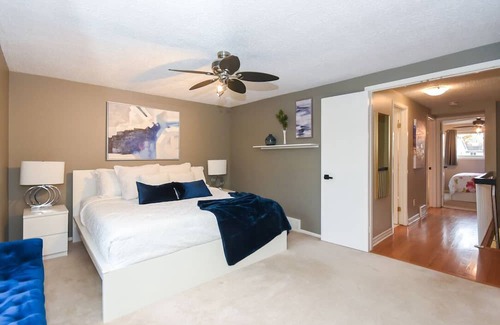 Ottawa Division Haus | Elegant and private - 3 beds, 2.5 baths - Nepean