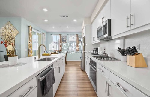 Chino Haus | The Palace on Traveller #41405