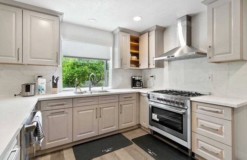 West Covina Haus | Hillside Retreat on Easthills Dr #41742