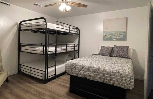 Walnut Grove Haus | 5BR 3 BA over 2,800 sq ft in the heart of Cordova