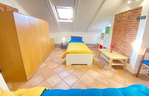 Trezzano Rosa Haus | The Discography, Elegant and Spacious for Groups