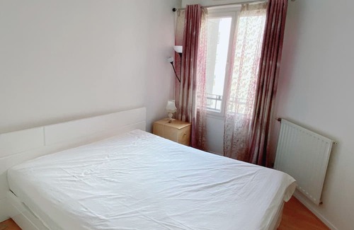 Faubourg de l'Arche Wohnung | Comfortable 50 m² apartment with parking